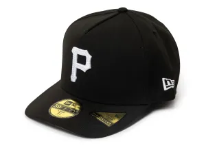 New Era Script Safety Pin Pittsburg Pirates Fitted Hat v2 xld