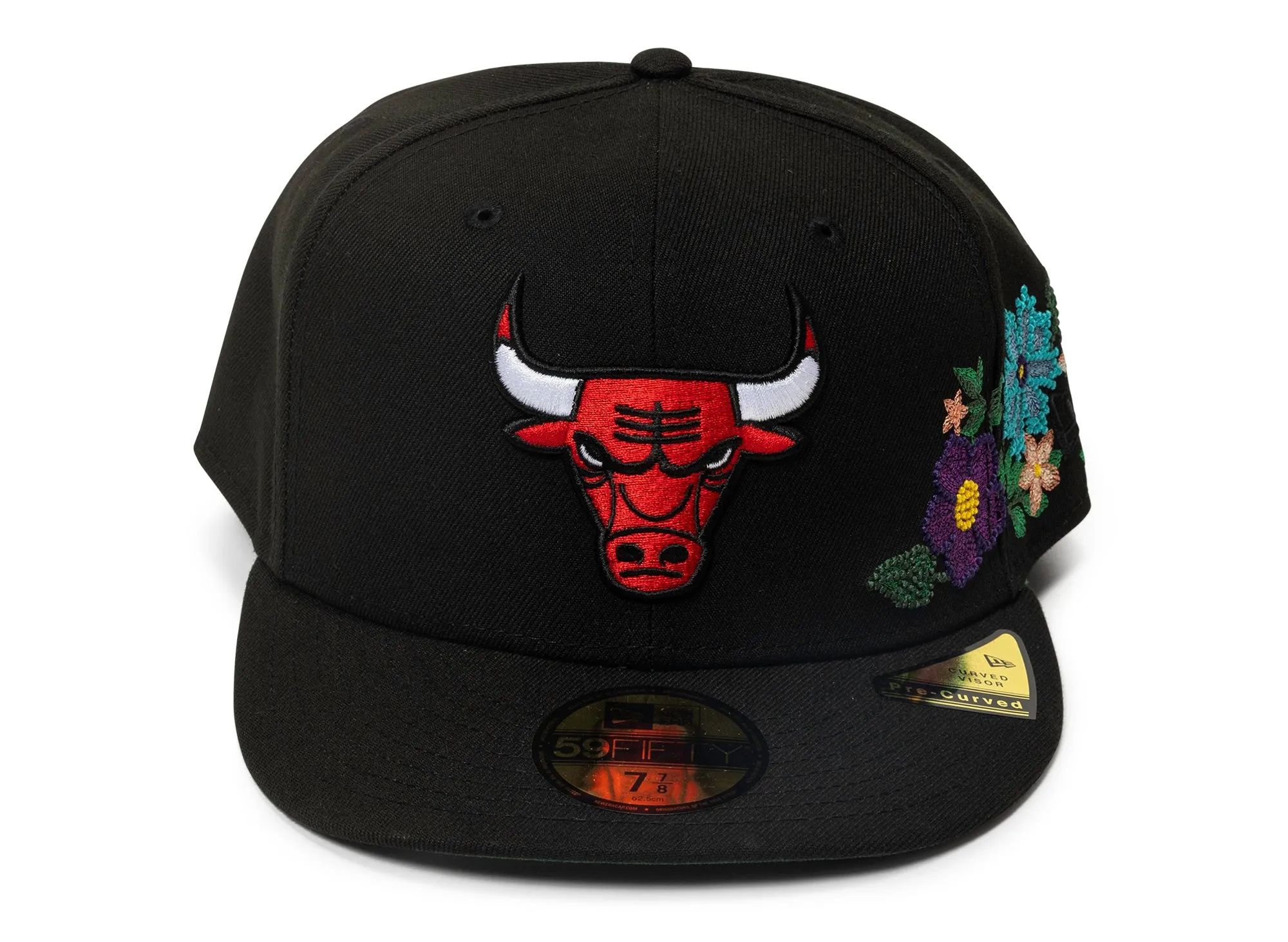 New Era Tonal Florals Chicago Bulls Fitted Hat in Black xld